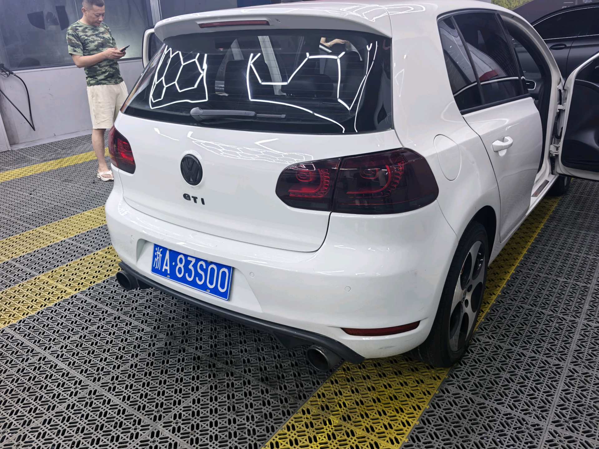 Volkswagen GolfGTI 2012 immagine di auto #3