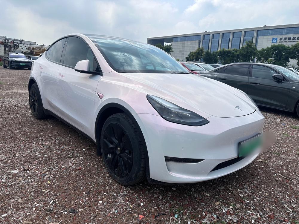 Tesla Model Y 2022 #3 Tesla Model Y 2022 car image #3