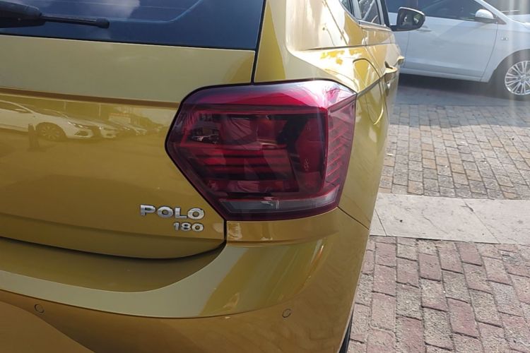 Volkswagen Polo 2019 car image #8