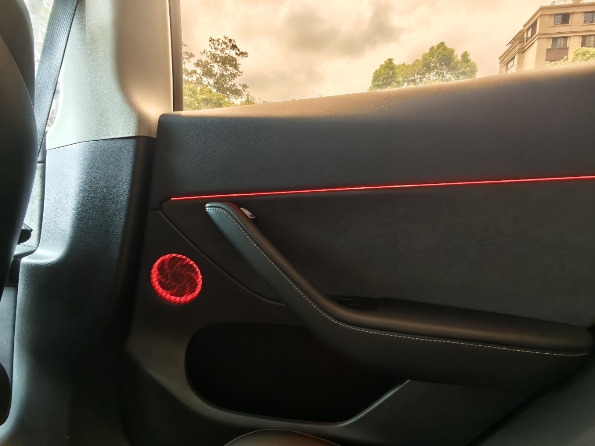 Tesla Model Y 2022 car image #7