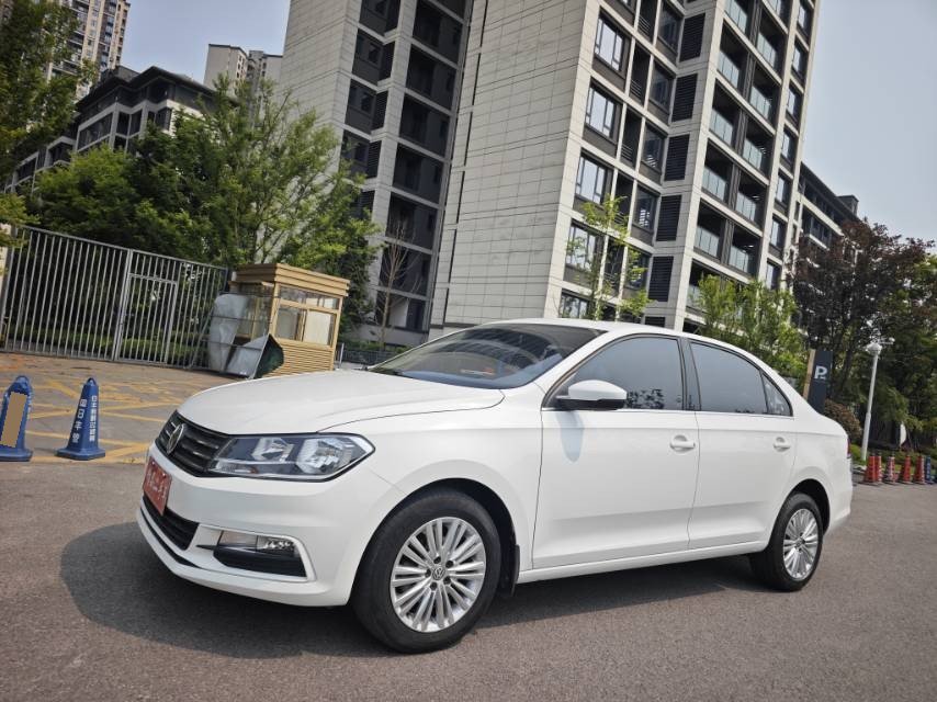 Volkswagen Santana 2021 صورة سيارة 