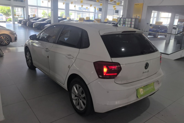 Volkswagen Polo 2022 car image #7