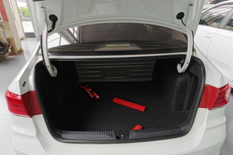 Volkswagen Santana 2019 #19 Volkswagen Santana 2019 car image #19