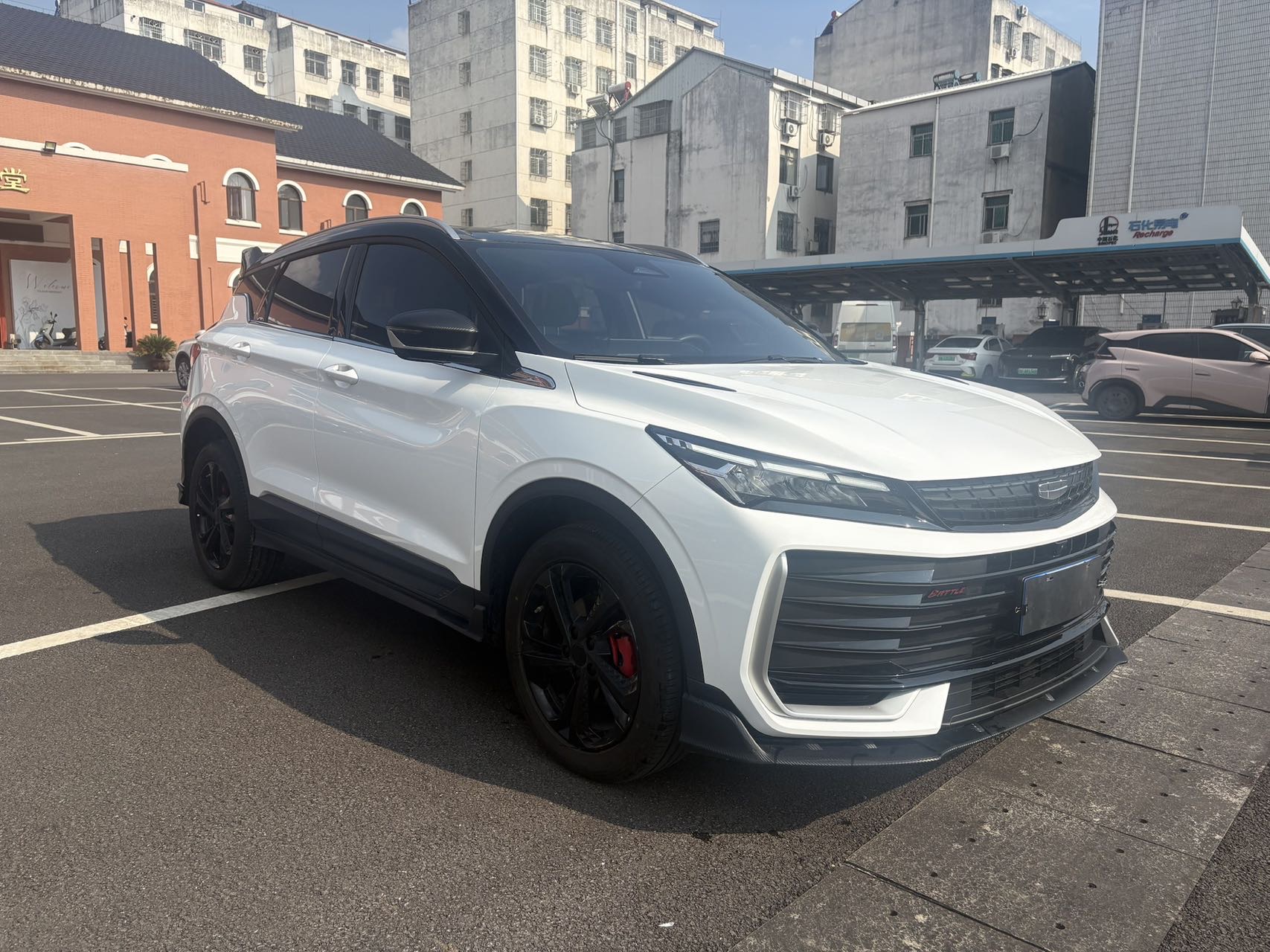 GEELY Coolray 2026 car image #3