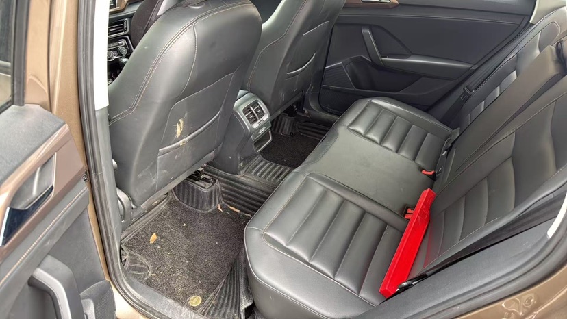 Volkswagen Tharu 2019 car image #2