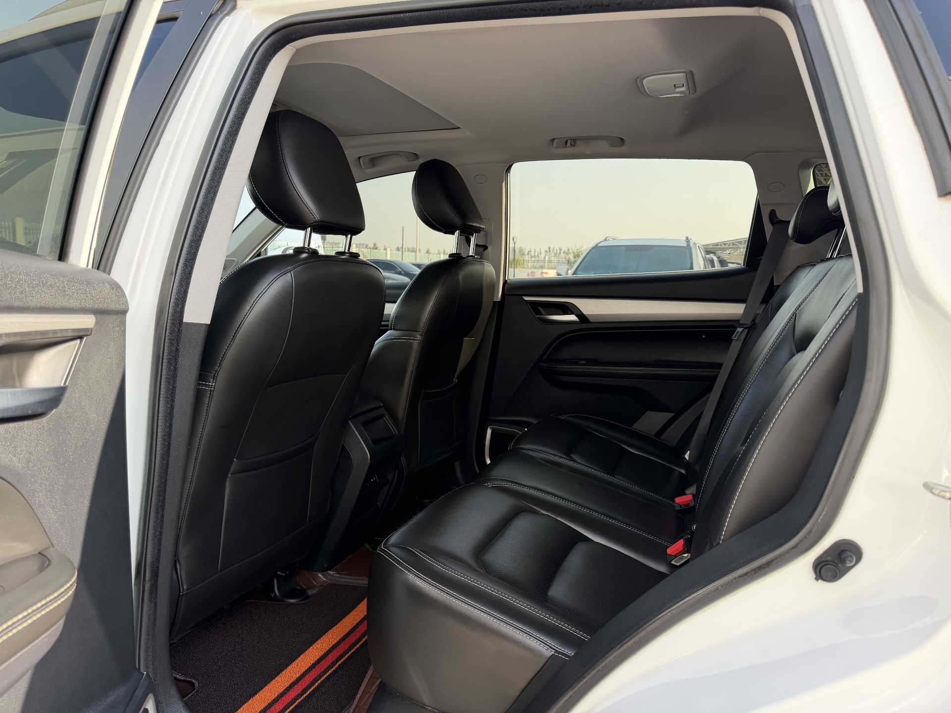 GEELY Vision X6 2020 car image #8