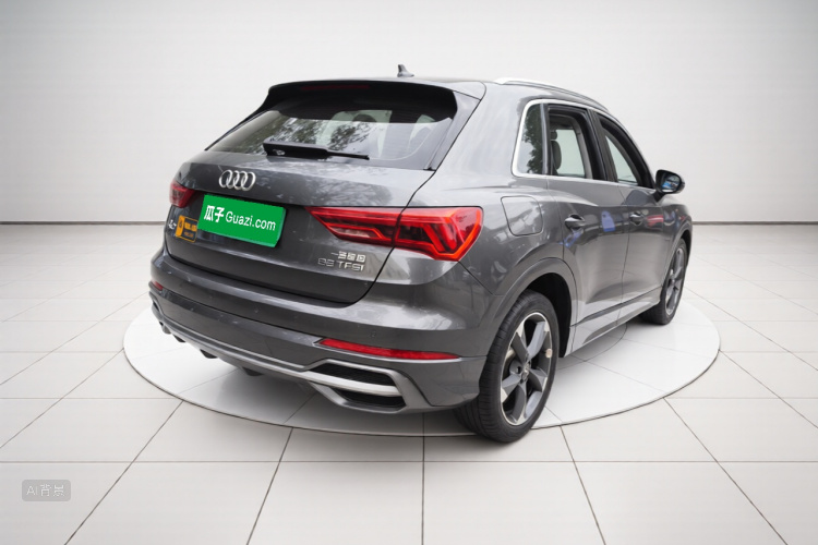 Audi Q3 2020 car image #7