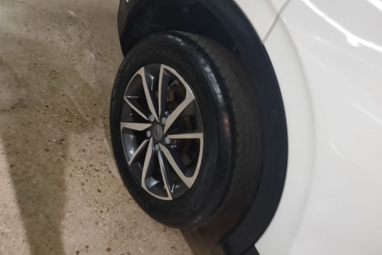 GEELY Coolray 2021 car image #8