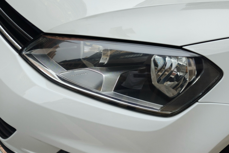 Volkswagen Golf 2016 car image #28