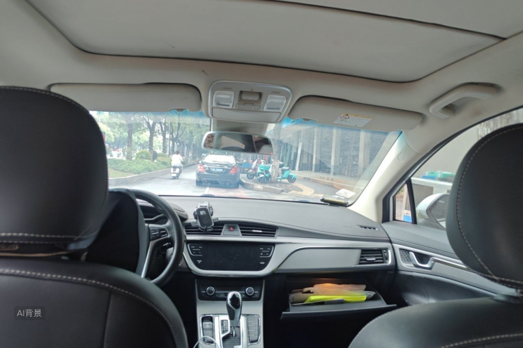 GEELY Emgrand GS 2018 car image #20