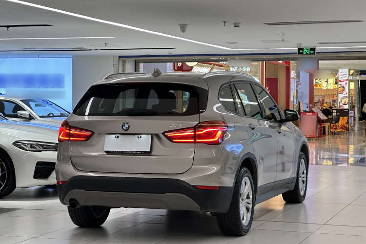 BMW X1 2017 image de voiture #8