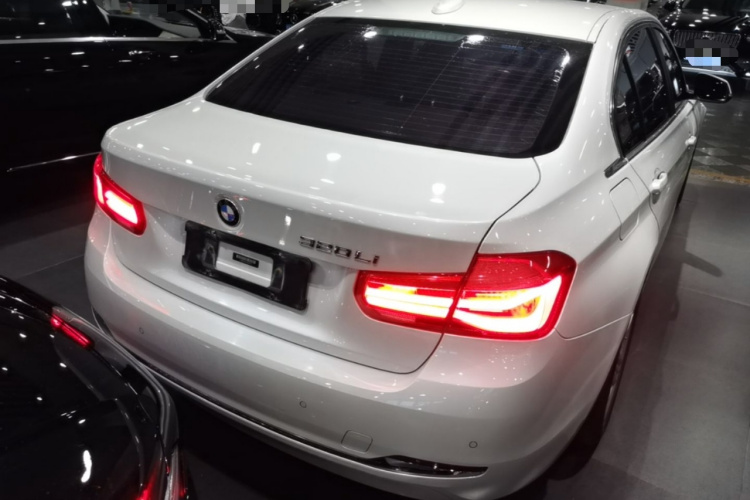 BMW 3 Series 2016 #7 BMW 3 Series 2016 immagine di auto #7