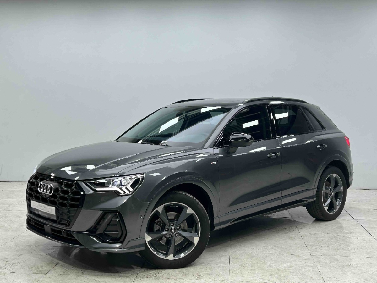 Audi Q3 2023 car image 