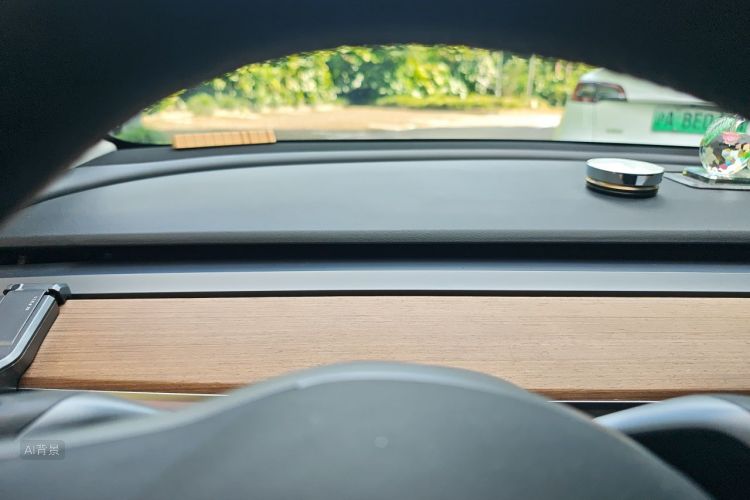Tesla Model 3 2020 car image #13