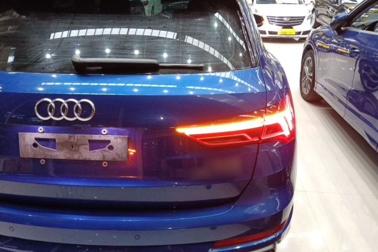 Audi Q3 2021 #8 Audi Q3 2021 car image #8