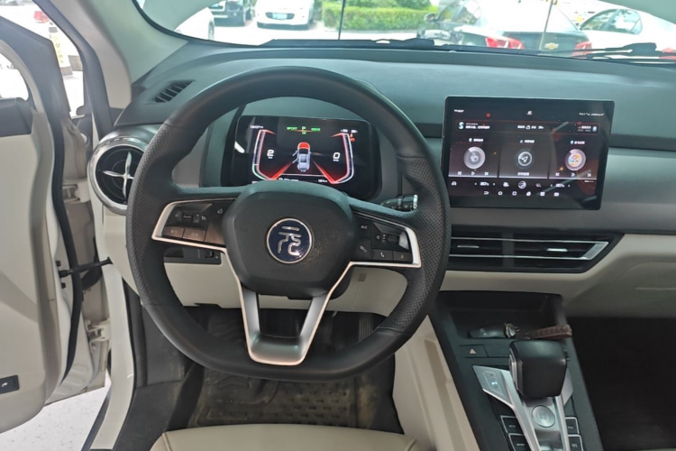 BYD Yuan Pro 2022 car image #11