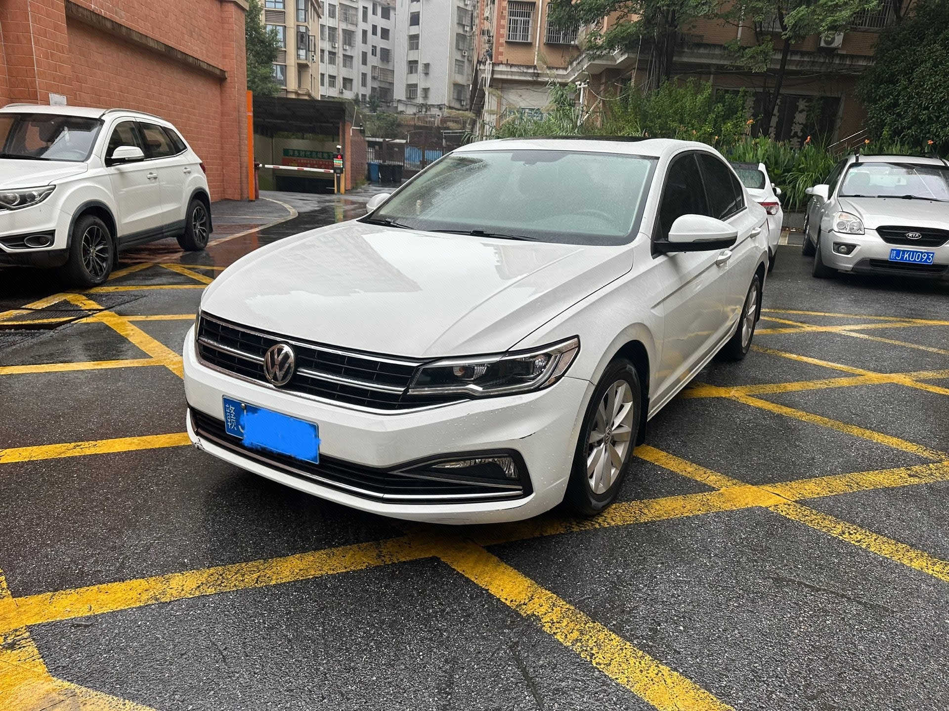 Volkswagen Bora 2019 car image 