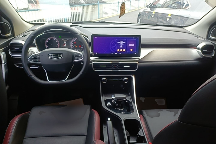 GEELY Coolray 2023 car image #11