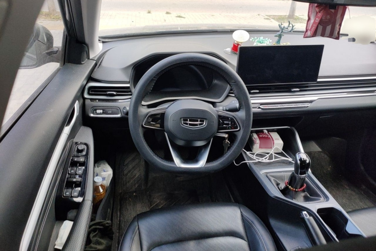 GEELY Emgrand 2024 صورة سيارة #11