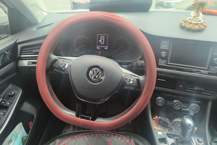 Volkswagen Bora 2019 car image #15