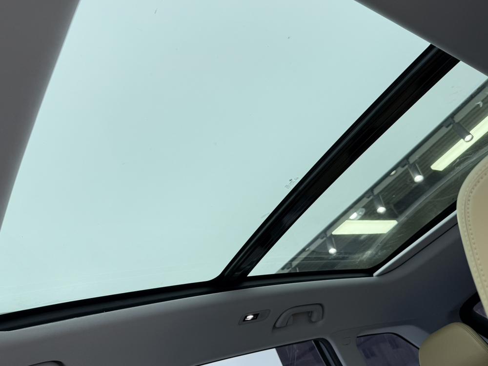 GEELY Boyue L 2024 car image #13