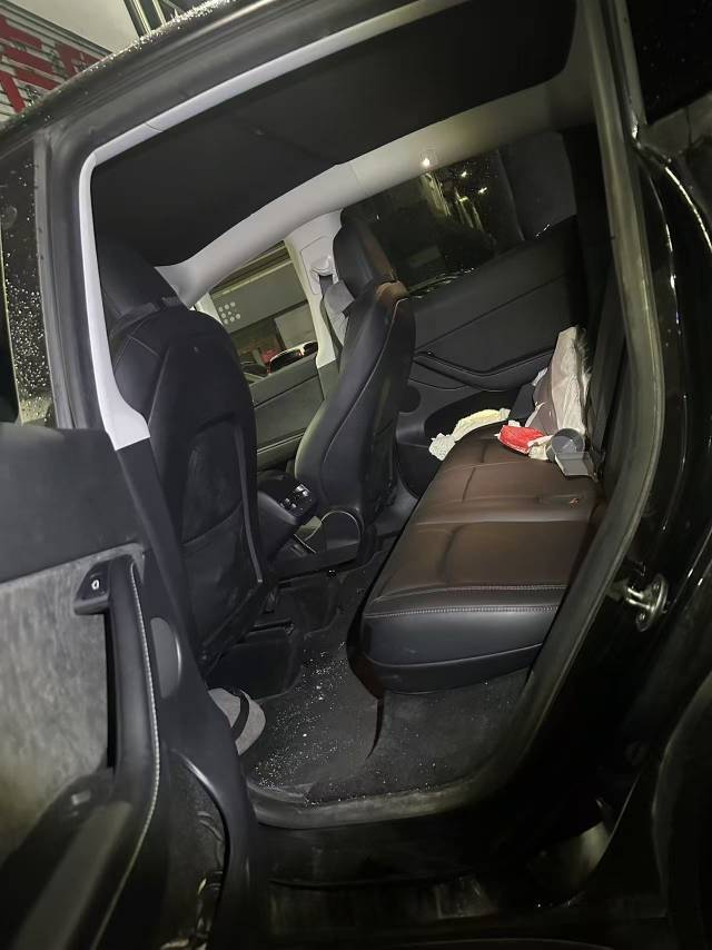 Tesla Model Y 2022 #3 Tesla Model Y 2022 car image #3
