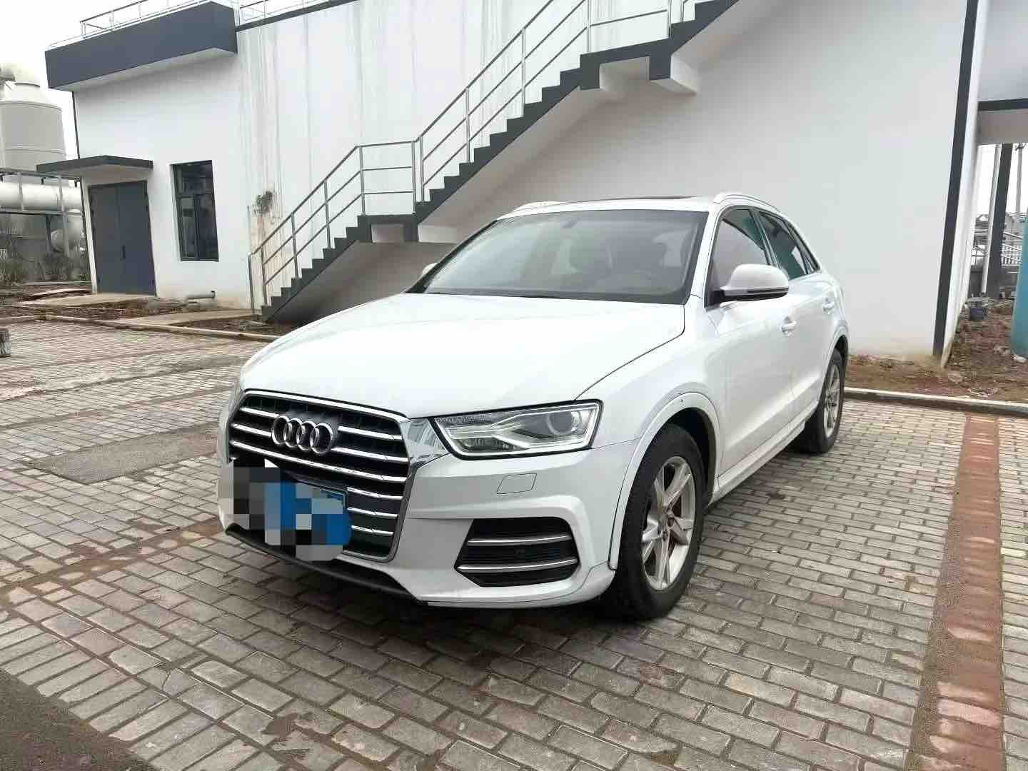 Audi Q3 2017 car image 