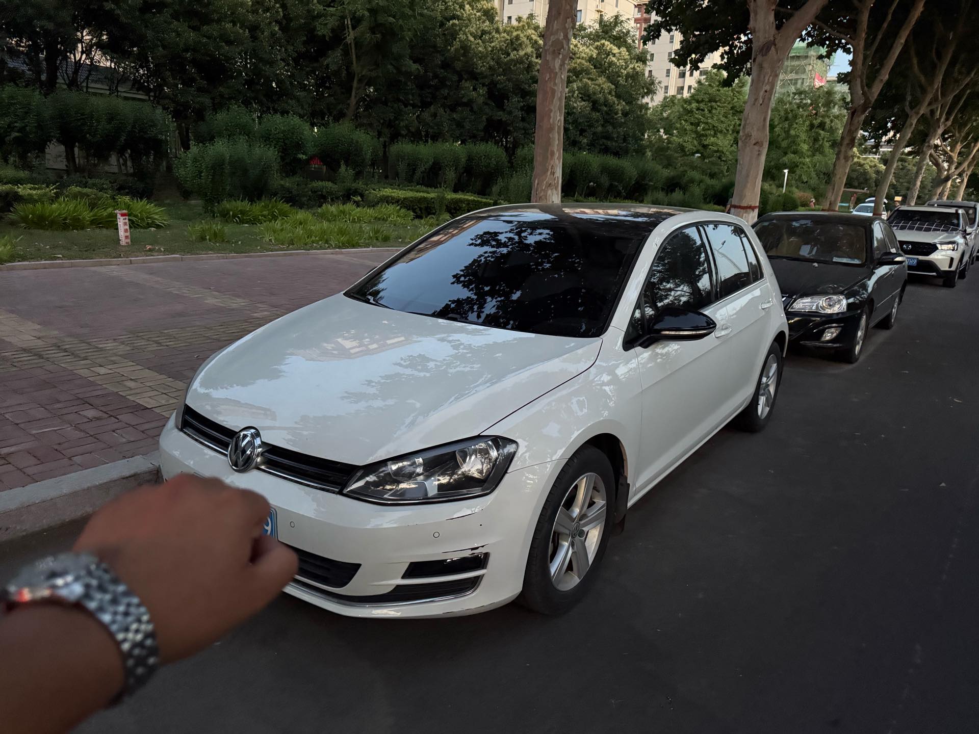 Volkswagen Golf 2017 car image 