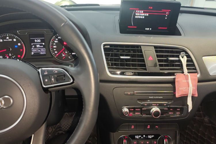 Audi Q3 2019 #13 Audi Q3 2019 car image #13