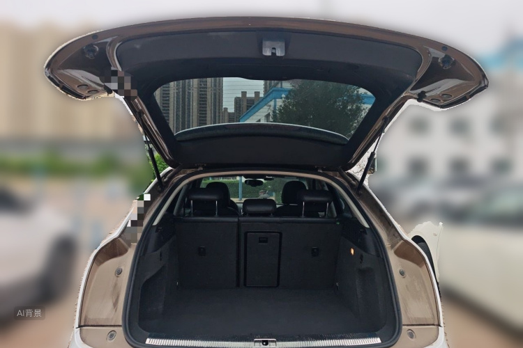 Audi Q3 2016 car image #21