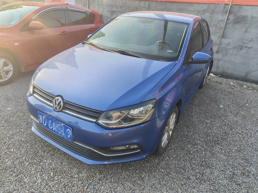 Volkswagen Polo 2015 Volkswagen Polo 2015 car image