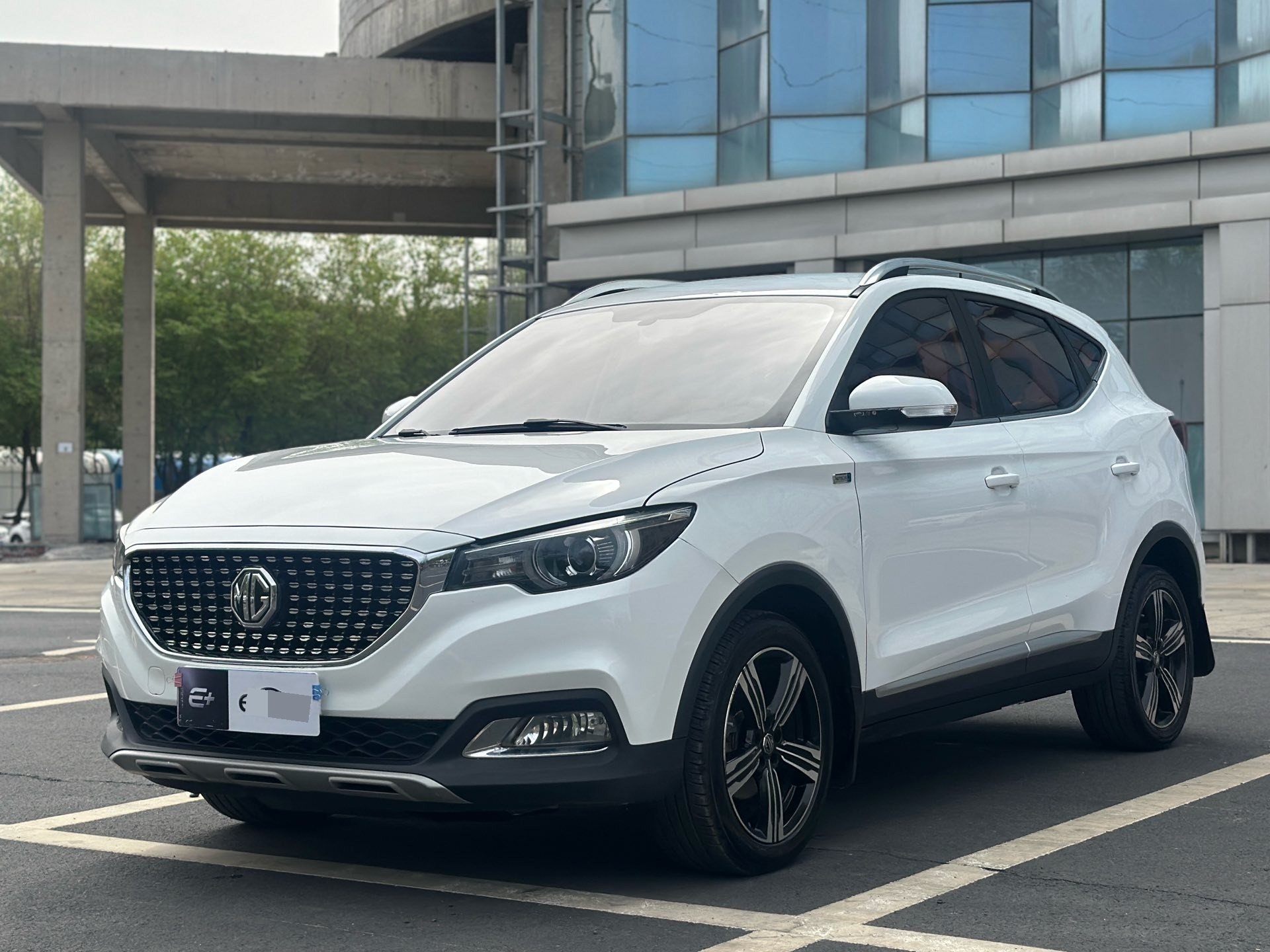 MG ZS 2018 car image 