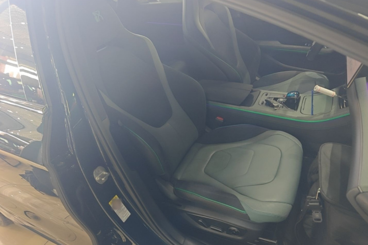 BYD Han 2022 immagine di auto #24