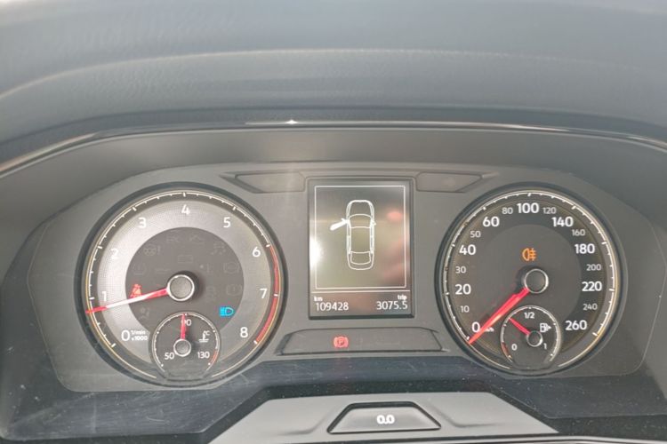 Volkswagen Lavida 2018 car image #12
