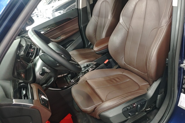 BMW X1 2018 #15 BMW X1 2018 car image #15