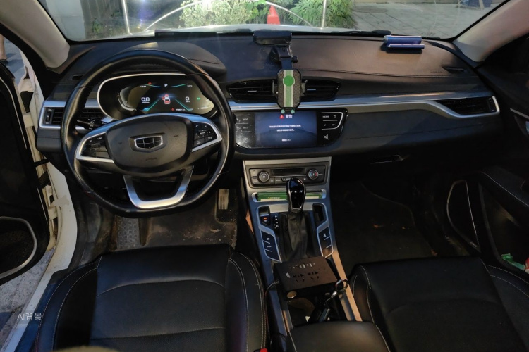GEELY Emgrand 2019 car image #11