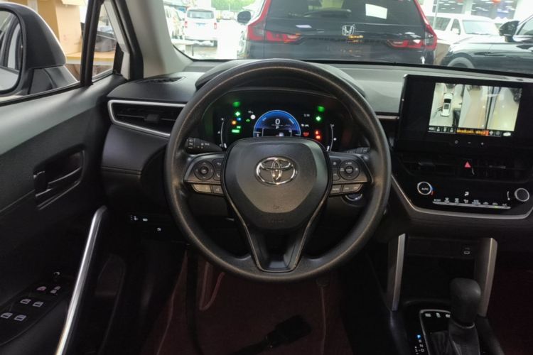 Toyota Corolla Cross 2024 image de voiture #16