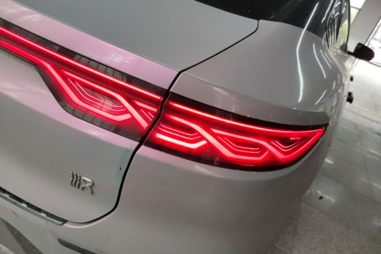 BYD Han 2024 car image #8