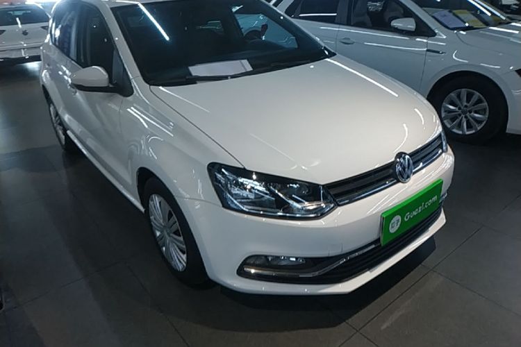 Volkswagen Polo 2019 car image #4
