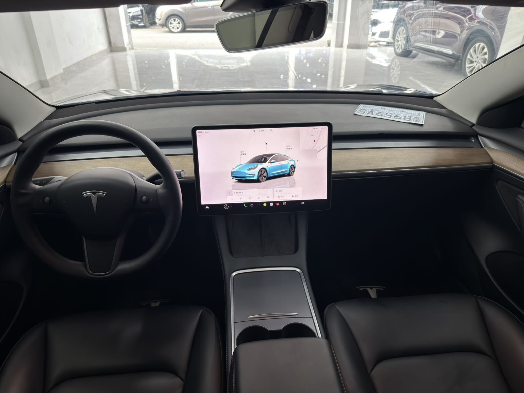 Tesla Model 3 2023 car image #10