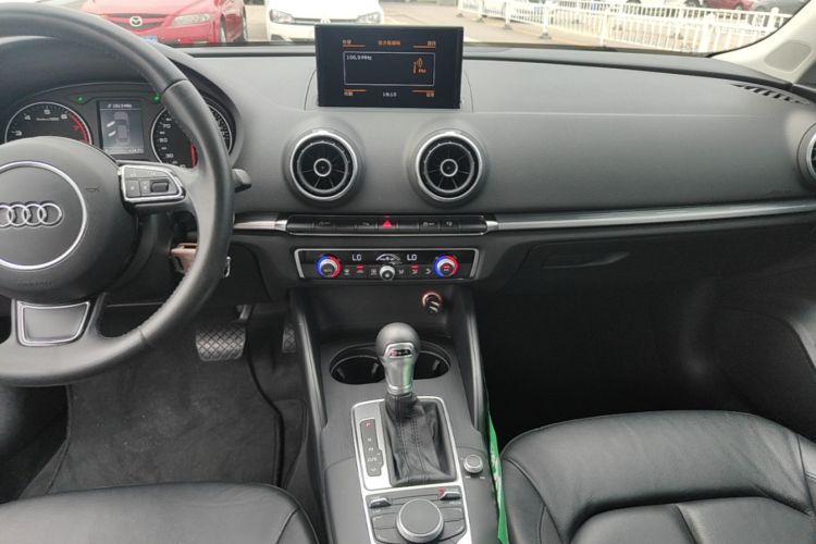 Audi A3 2015 immagine di auto #17