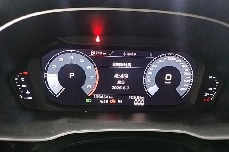 Audi Q3 2020 car image #12