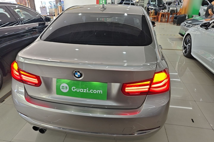 BMW 3 Series 2017 car image #4