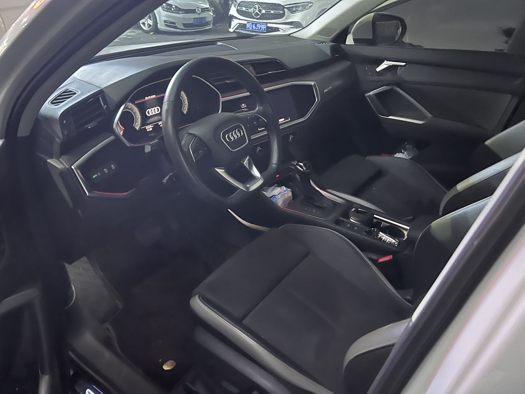 2023 #2 2023 immagine di auto #2