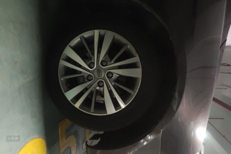 GEELY Emgrand 2018 car image #9