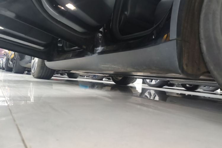 Tesla Model Y 2021 #27 Tesla Model Y 2021 immagine di auto #27