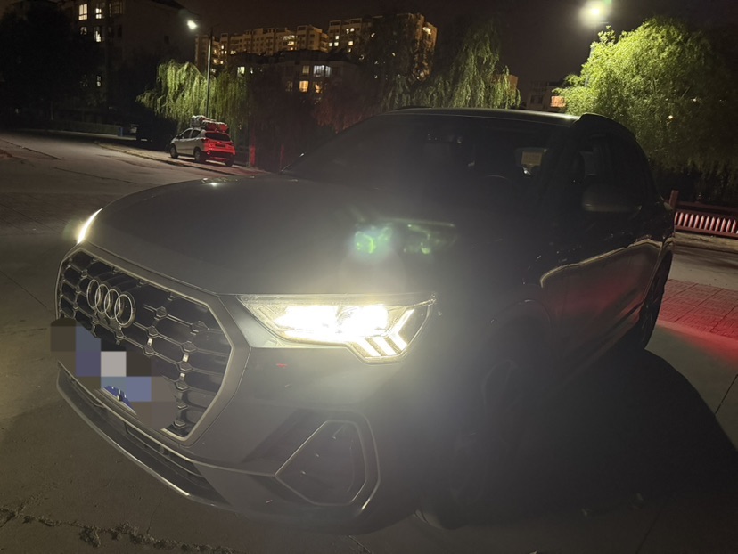 Audi Q3 2021 Audi Q3 2021 car image