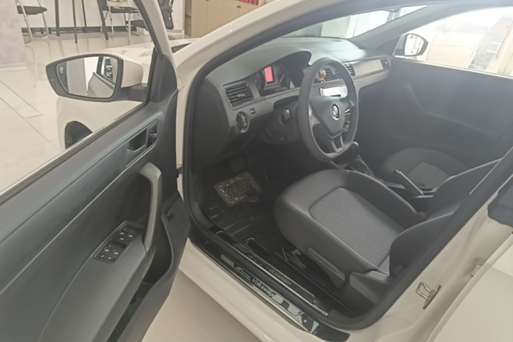 Volkswagen Santana 2018 #16 Volkswagen Santana 2018 car image #16