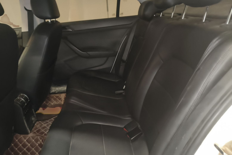 Volkswagen Santana 2019 car image #19