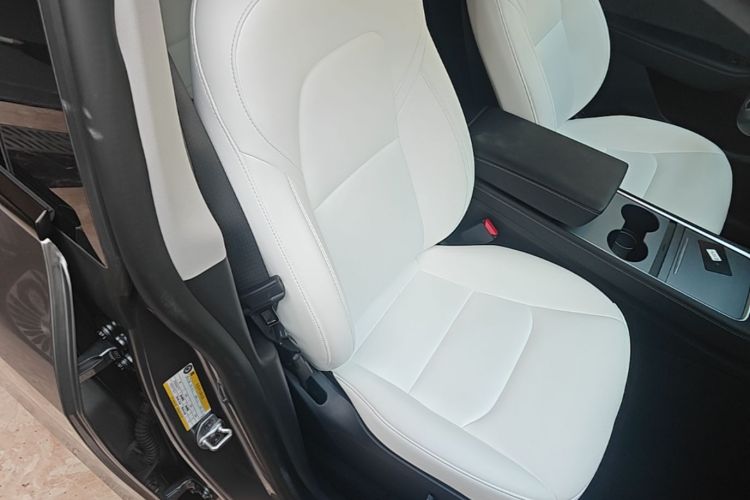 Tesla Model Y 2024 #24 Tesla Model Y 2024 car image #24